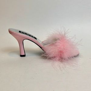 Pink marabou feather slide heels by Jante size 8